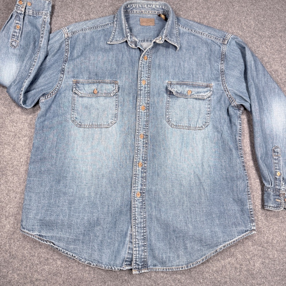 St Johns Bay Mens Light Wash Denim Button Down Shirt Long Sleeve Large RN 93677 - Picture 3 of 9
